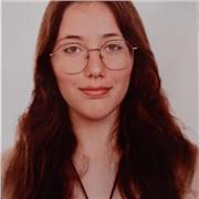 Puedo impartir clases de todas las materias de primaria, soy una chica inteligente y con mucha paciencia.